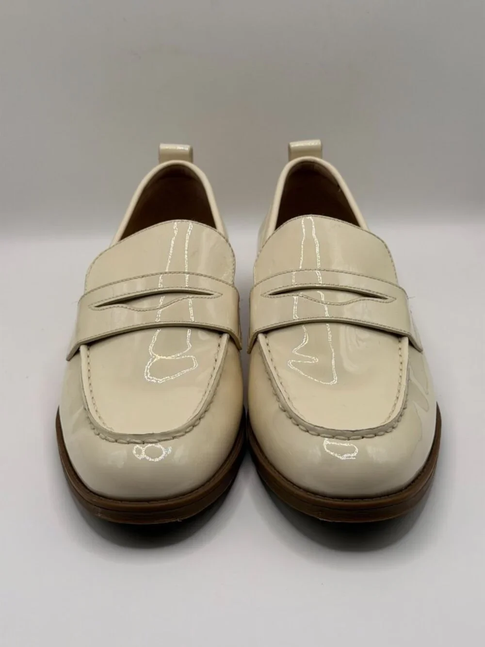 Cole Haan Women's Stassi Ivory Penny Loafer Sz 9 B